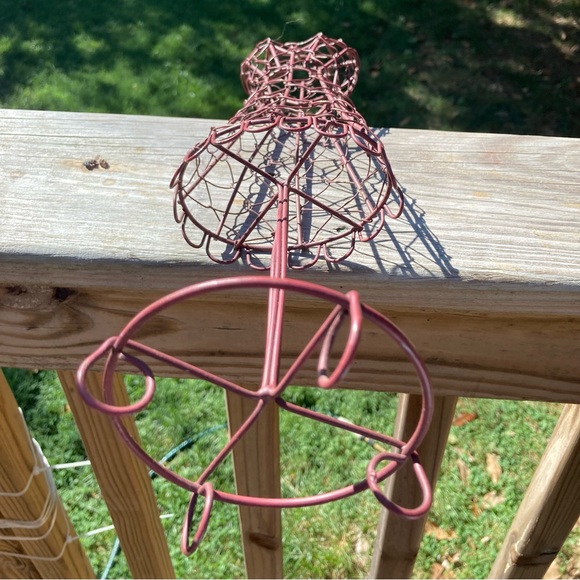 DRESS FORM Jewelry Purple Wire Jewelry Stand Organizer Home Decor 13.5 x 4.5 in - Picture 8 of 9